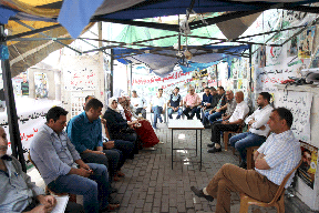 الاحتلال يحرق خيمة الاسرى في سبسطية