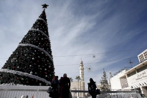 الطوائف المسيحية الغربية تحتفل اليوم بعيد الميلاد المجيد