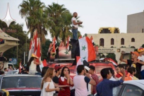 احتفالات "بالنصر" في دمشق 