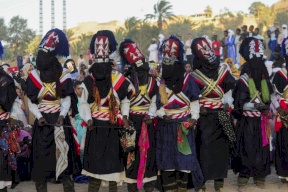 طوارق الصحراء الجزائرية يحتفلون بمهرجان السبيبة التقليدي