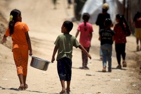 أزمة الغذاء تتفاقم بغزة: حصيلة الحرب ترتفع إلى 37,718 شهيدا و86,377 مصابا