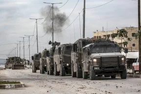 العدوان على جنين: الاحتلال يفجر 20 منزلاً وقلق من وجود شهداء داخل المخيم