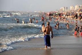 تقرير: مياه بحر قطاع غزة ملوثة