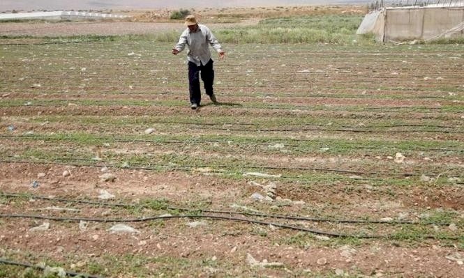 الاحتلال يطلب من فلسطينيين التفاوض على أراضيهم مع مستوطنين