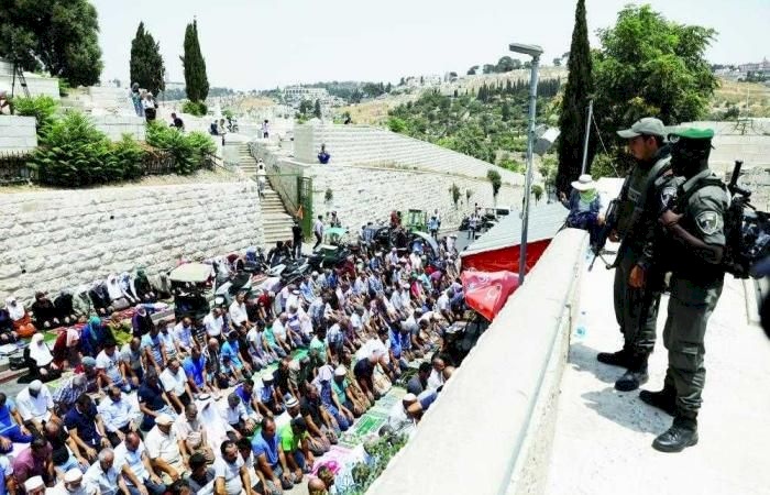 لجنة المتابعة تدعو لدعم القدس والنفير اليومي إلى "الأقصى"