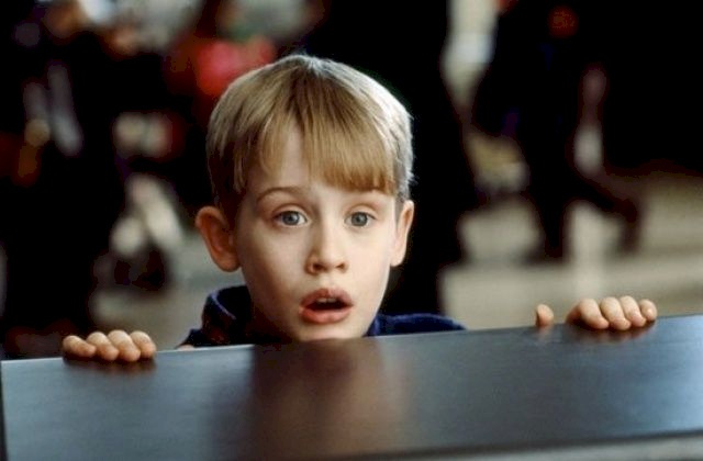 صورة| هل تذكرون بطل فيلم Home Alone؟.. شاهدوا كيف أصبح بعد ادمان المخدرات!