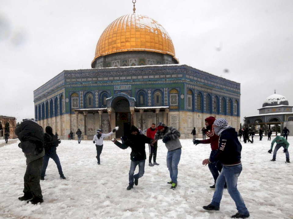   استعدوا ..سيبيريا الباردة تزور الاردن و سوريا ولبنان و فلسطين بدءا من مساء الثلاثاء