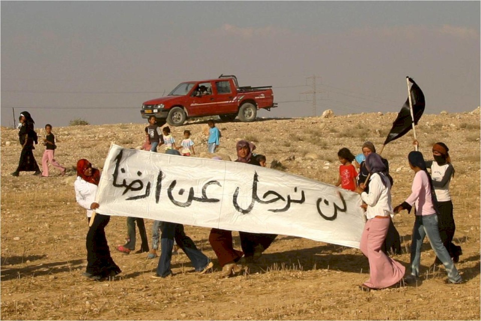 الاحتلال يهدم قرية "العراقيب" الفلسطينية للمرة الـ 194