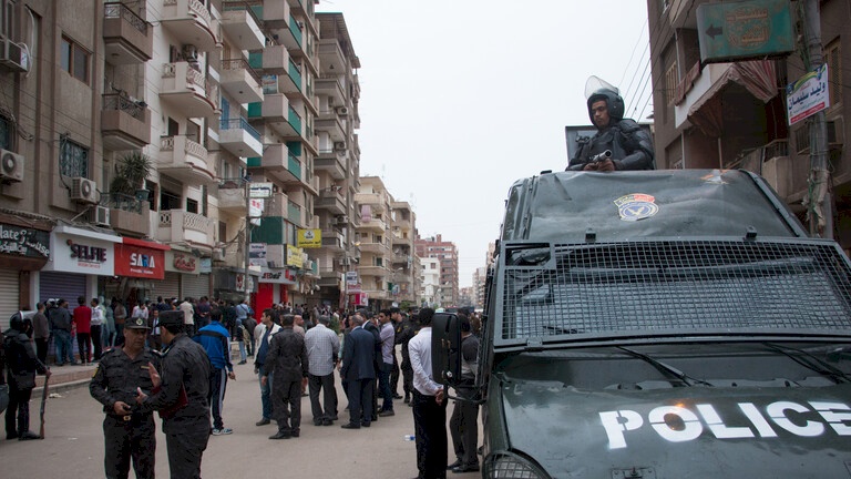 مصر.. شاب يطعن فتاة حتى الموت أمام محكمة الزقازيق