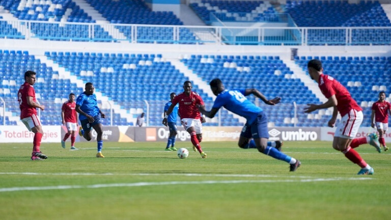 الأهلي المصري يقدم شكوى ضد الهلال السوداني بعد الاعتداء على لاعبيه 