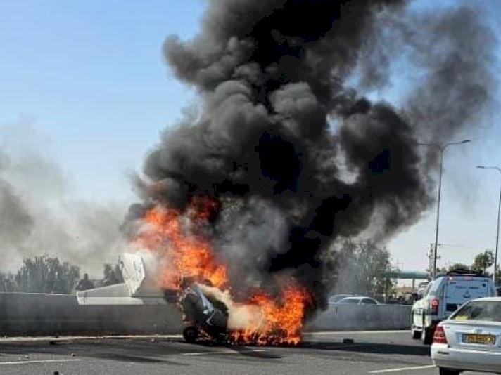 مصرع إسرائيليين في حادث تحطم طائرة خفيفة في النقب