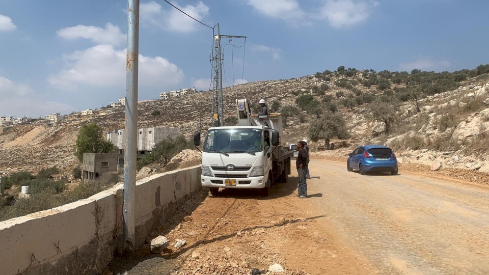 "كهرباءالقدس" تنجز مشروعًا لتطوير الشبكات الكهربائية في قرى غرب رام الله 