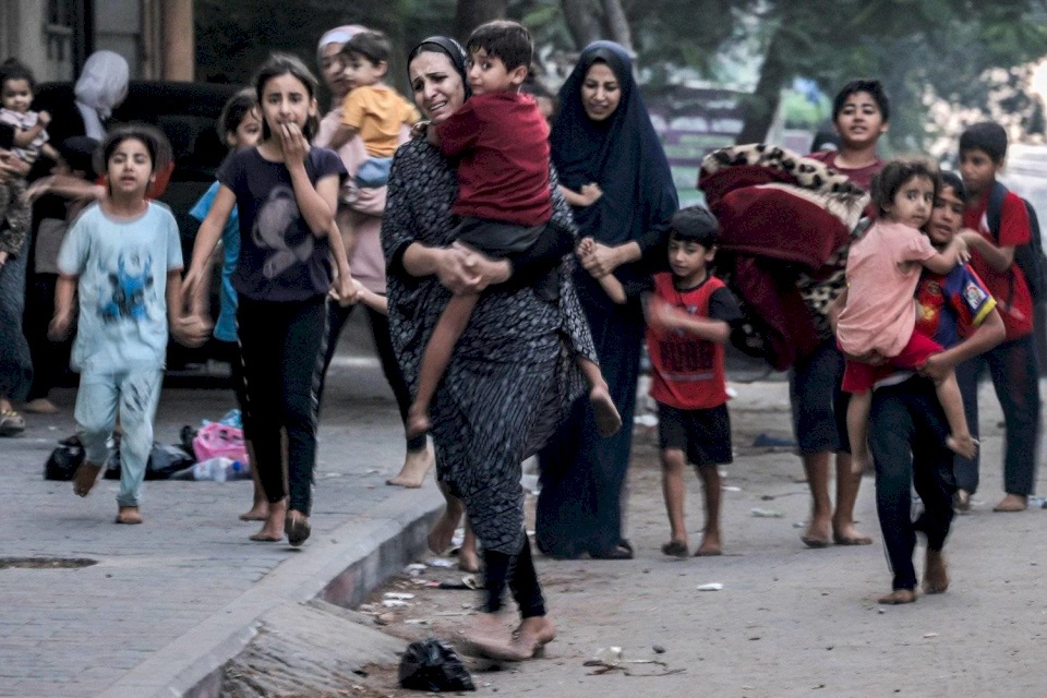 صحيفة عبرية:  لا مباحثات لتهجير أهالي غزة إلى الكونغو