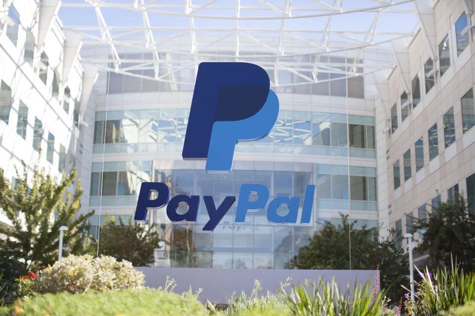 "Paypal" تعتزم فصل 2500 موظف: حوالي 9% من القوى العاملة بالشركة!