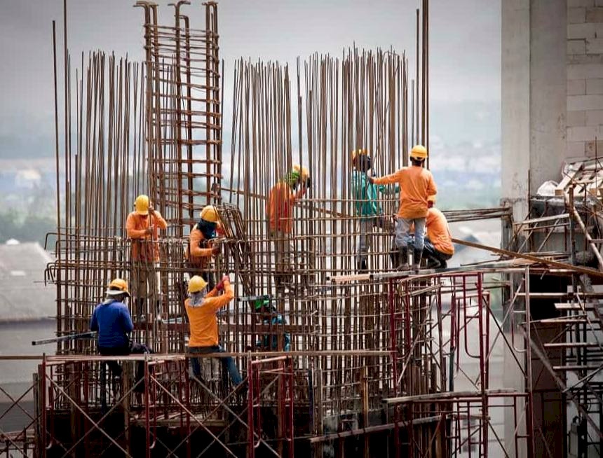 المقاولون في إسرائيل يشتكون من عمال البناء الذين قدموا من الهند