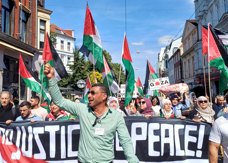 الجالية الفلسطينية في بريمن الألمانية تتضامن مع قطاع غزة