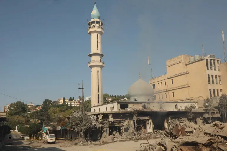 محدث:: حزب الله يهاجم تل أبيب وحيفا وغارات إسرائيلية جنوب وشرق لبنان