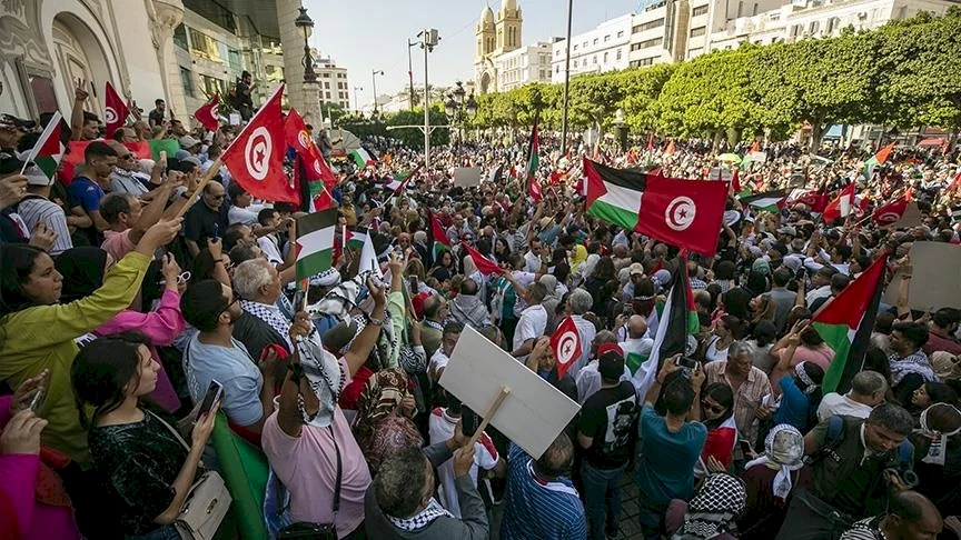 "وقفة النصر".. التونسيون يخرجون في مسيرة مساندة لفلسطين