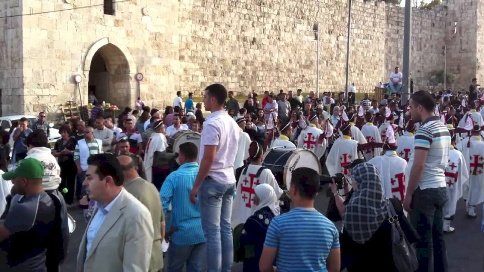 القدس المحتلة: الاحتلال يعتدي على المصلين المشاركين في أحد الشعانين 